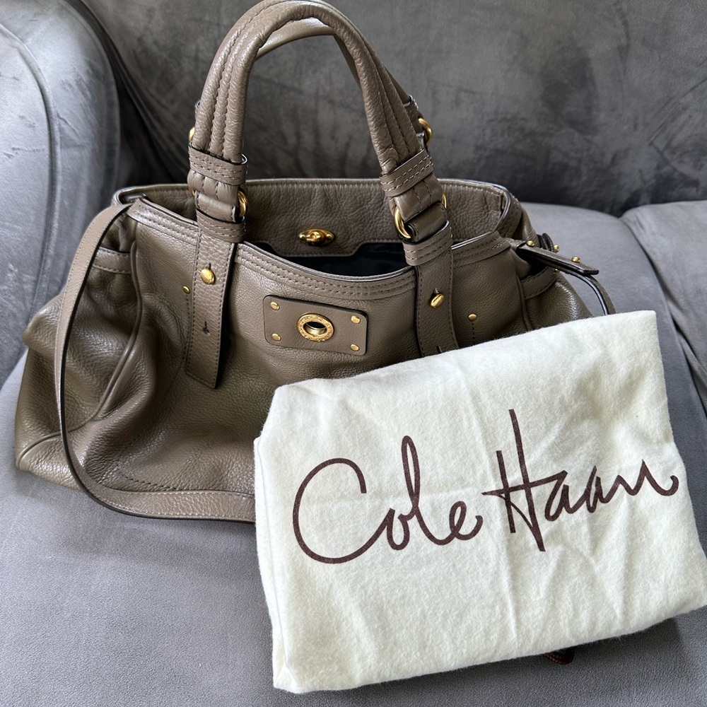 Marc Jacobs Pebbled Taupe Leather Satchel with Gold Accents - Picture 6 of 6
